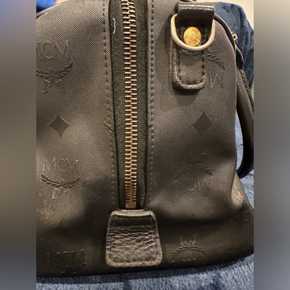 🖤🖤 MCM Boston Bag EUC 🖤🖤 - Picture 7 of 15